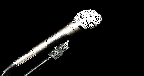 photo of a microphone